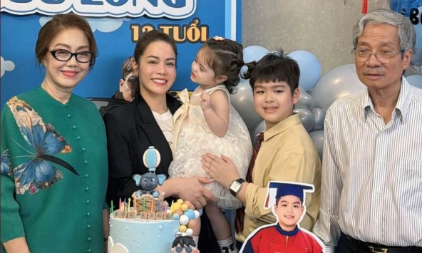 Nhật Kim Anh mang con gái riêng về nhà chồng cũ ở Cần Thơ