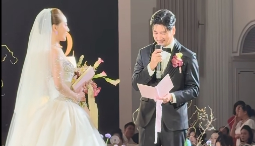 Nam NSƯT vừa lấy vợ 3 ở Hà Nội: 'Vai diễn mà anh muốn diễn lâu nhất đấy là được làm chồng của em'
