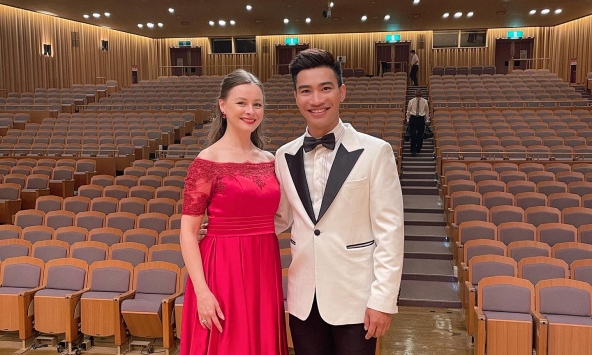Nghệ sĩ opera Nguyễn Khắc Hòa rời Nga, từ chối cơ hội ở châu Âu: 'Tôi muốn về Việt Nam'