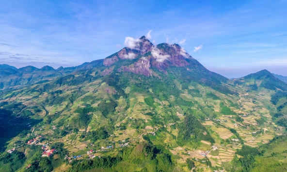 Núi Phja Dạ – vẻ đẹp miền sơn cước