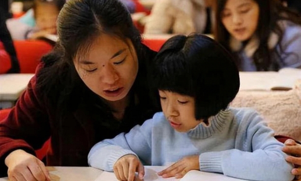 Người mẹ tiết lộ lý do không muốn sinh con thứ 2, cư dân mạng cảm thông khi thấy cô chia sẻ điều này