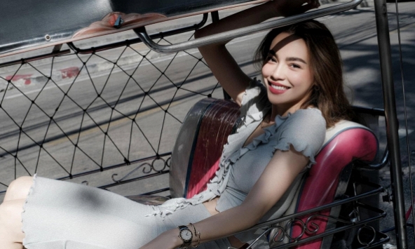 Hồ Ngọc Hà bật mí 1 hành động luôn thực hiện vào 6h sáng: Thì ra lý do 3 con của cô đều ngoan, giỏi là đây!