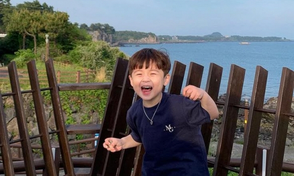 Mẹ 2 con cật lực bổ sung cả lít sữa mỗi ngày mong con cao lớn, thiếu sót chí mạng này phá hỏng mọi nỗ lực