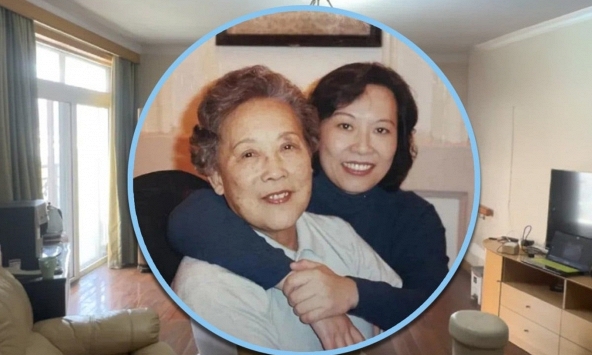 Cựu sinh viên mua nhà tặng Giáo sư, chăm sóc như mẹ ruột: Cái kết 20 năm sau khiến ai nấy cực SỐC