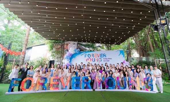 Forever Young: Hành trình trẻ - khỏe - đẹp bắt đầu từ lối sống tích cực