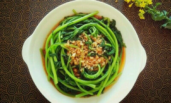 Loại rau Việt có lượng selen gấp 25 lần hành tây, tuổi trung niên nên ăn nhiều trong mùa thu để giải độc, ngủ ngon, bổ tì vị