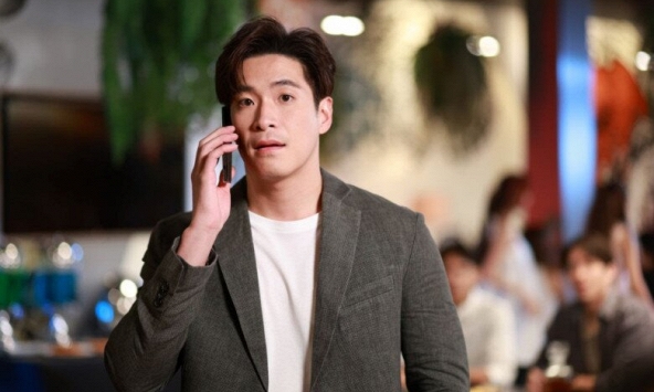 Anh rể đột nhiên mời cơm rồi phát cho mỗi người 1 bao lì xì, về nhà mở ra tôi uất nghẹn với thứ bên trong