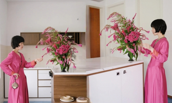 Hoa mào gà: Tưởng quê mùa mà cắm lên lại sang rực rỡ, chơi Tết đẹp mê và hút phú quý vào nhà