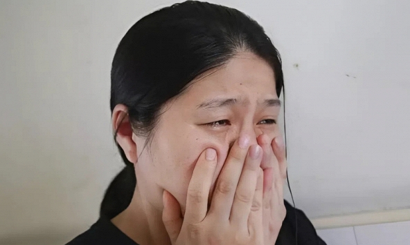 Phụ huynh Hà Nội chết lặng khi phát hiện hành động con trai học lớp 5: Con tôi 'thối não' rồi phải không?