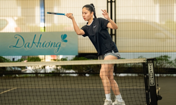 Dàn chị đẹp, em xinh khuấy đảo Giải Pickleball VTV Cúp 2025