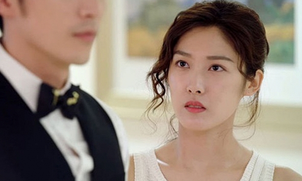 Thấy vợ dạo này đi làm là mang đủ thứ, từ rau đến thịt, tôi choáng váng khi biết sự thật cô ấy giấu kín 2 tháng nay