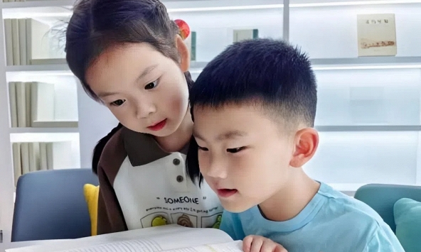 Có phải 'Cha mẹ sinh con, trời sinh tính', tại sao có em bé thiên thần, có bé khó dạy? 2 nghiên cứu sau khiến cha mẹ giật mình