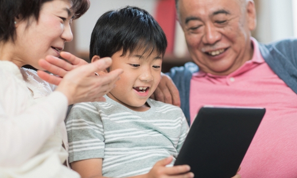 Cha mẹ thông minh không bàn luận lấy nửa lời về 4 vấn đề này với con cái: Nhẹ thân mình mà cũng đỡ mệt cho con!