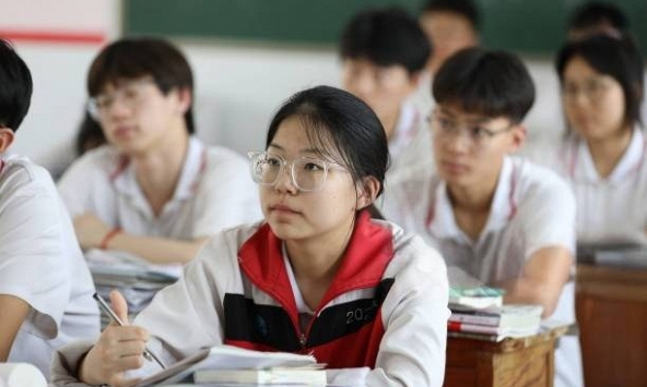 3 ĐIỀU cha mẹ thông thái làm khi con vào cấp 2, những ngày về sau dễ thở hay bế tắc đều phụ thuộc vào đây!