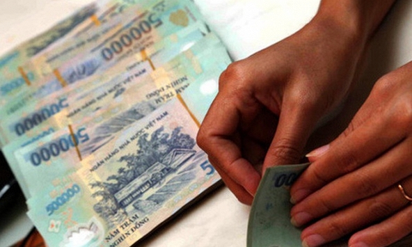 Chỉ vì muốn ăn Tết nhà ngoại, tôi sắm sửa tươm tất, biếu bố mẹ chồng 50 triệu nhưng bà phán một câu lạnh lòng