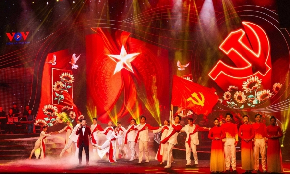 Chương trình nghệ thuật “Với Đảng vẹn toàn niềm tin yêu”: Lan tỏa cảm xúc, khơi dậy niềm tin son sắt