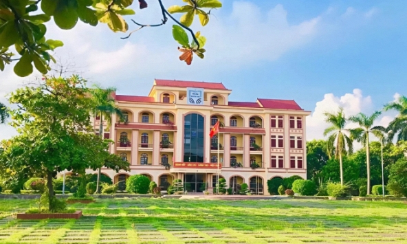 Ngôi trường ĐỈNH nhất mùa thi HSG Quốc gia năm nay: Đầu vào cực gắt, là lò luyện tài năng 'khét tiếng' mảnh đất Xứ Đông