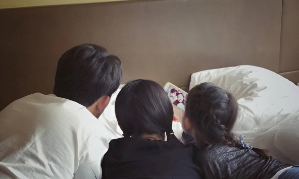 Cuộc sống 20 năm sau của 2 gia đình 'sinh con gái đầu lòng' và 'sinh con trai đầu lòng' gây ngỡ ngàng: Đúng là hơn nhau ở tư duy!