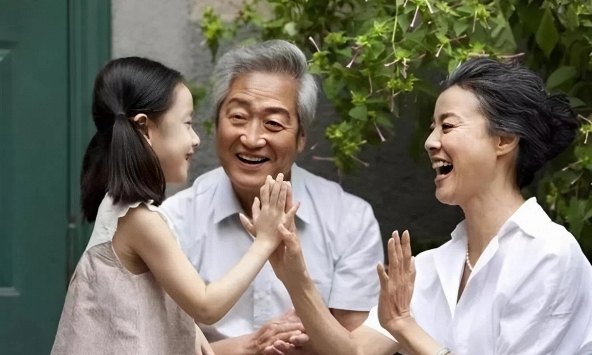 Một gia đình về sau sướng hay khổ, không phụ thuộc vào đứa con giỏi giang nhất mà là đứa con này!