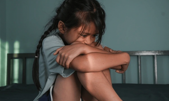 Hình thức giáo dục đáng sợ nhất, để lại hậu quả lâu dài nhất: Cha mẹ làm hại con cái mà không hề nhận ra!