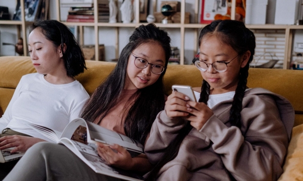 2 quan niệm nhiều phụ huynh tưởng ĐÚNG nhưng thật ra rất SAI, âm thầm gây hại cho con cái