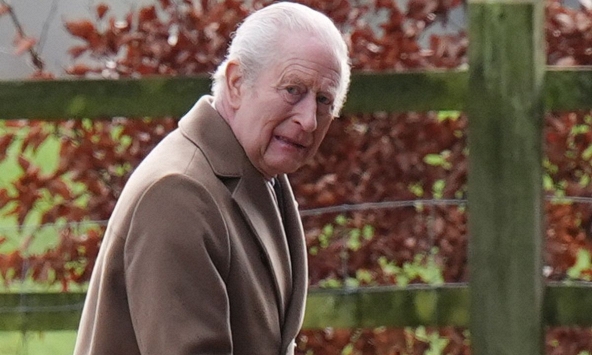 Chỉ cách 5 phút lái xe, Vua Charles vẫn 'ngó lơ' em ruột giữa tâm bão scandal chấn động