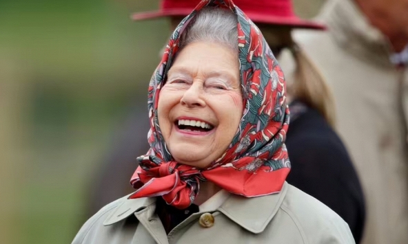 Tiết lộ món ăn vặt 'chân ái' của cố Nữ hoàng Anh Elizabeth II: Tưởng sơn hào hải vị, hóa ra lại đơn giản và dễ làm đến bất ngờ!