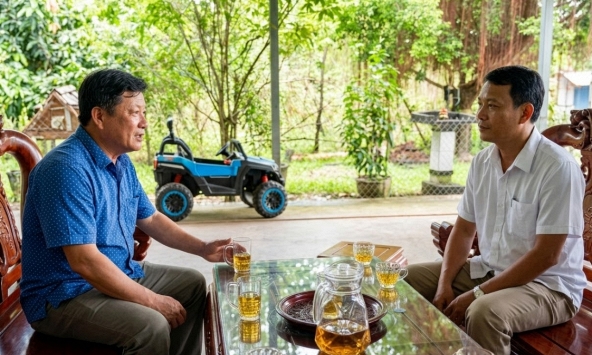 Phát hiện con gái yêu người làm nhà mình, tôi suy sụp vô cùng cho đến khi bố cậu ta xuất hiện: “Nó nói dối chị đấy”