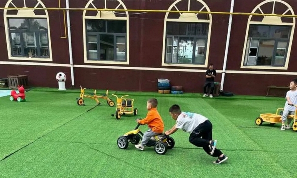 Nuôi hai đứa con có khi lại nhàn hơn nuôi một!