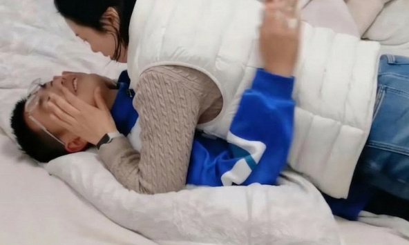 Ngại đỏ cả mặt với cách dạy con kỳ quặt của bà mẹ này!