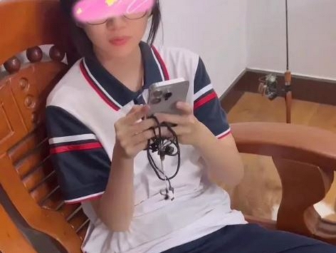 Có con cái kiểu này thì bố mẹ nào cũng suy sụp!