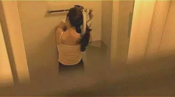 Muốn nổi tiếng đến mức 'bán đứng' cả mẹ mình: Những đứa con méo mó đến mức khó tin!