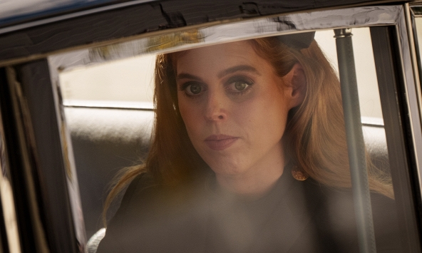 Giữa tâm bão gia tộc, Công chúa Beatrice tính đường sang Mỹ 'lánh nạn': Lời khuyên từ Vương tử Harry có là giải pháp?