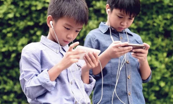 Hãy làm 5 điều này để CỨU não bộ của con bạn, giúp phục hồi sau tổn thương do sử dụng màn hình quá nhiều