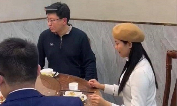 Lần đầu ra mắt nhà bạn trai, tôi được đón tiếp rất nồng nhiệt, nhưng lại quyết định chia tay ngay trong đêm