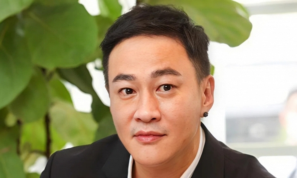 Dân mạng đào lại 1 câu nhận xét của Từ Hy Viên về Hà Nhuận Đông, ai cũng phải tấm tắc: Gia đình anh đã giàu còn khéo dạy con!