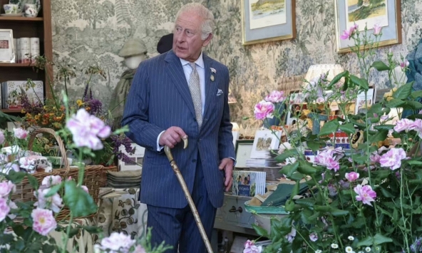 Quy tắc làm vườn kỳ lạ của Vua Charles: Cà rốt phải nhỏ bằng ngón tay út, bí ngô thì tuyệt đối không