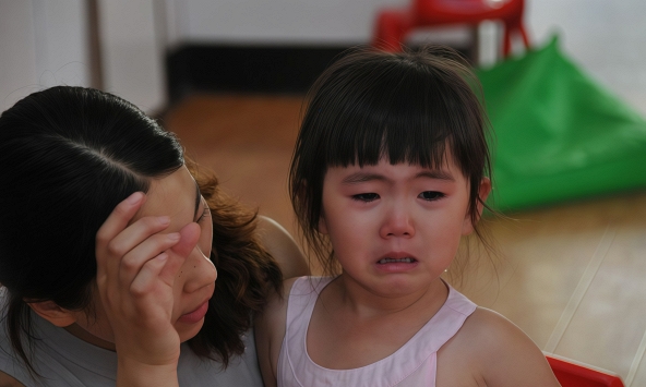 Tình trạng 'nghèo khó' của một gia đình bắt nguồn từ 3 THỨ này: Dù không thiếu tiền, cuộc sống vẫn rối ren