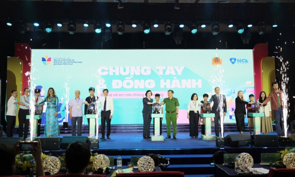 Phát động chương trình “Bảo vệ và hỗ trợ trẻ em phát triển trên môi trường mạng giai đoạn 2026 - 2030”