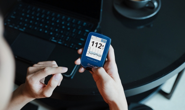 Abbott ra mắt bộ cảm biến FreeStyle Libre 2 Plus Flash Glucose Monitoring System thế hệ mới