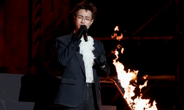 Mỹ nam 2k2 lên Top 1 hotsearch chỉ sau 1 tập ATVNCG: 'Thoại thì hơi sảng, nhưng hát nhạc thất tình thì như trải qua 20 cuộc tình'