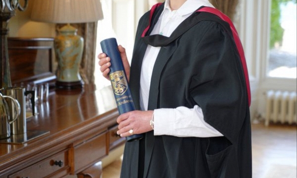Lady Louise Windsor tốt nghiệp Đại học St Andrews