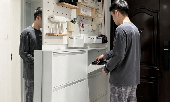 Chỉ vì một đôi dép, tôi mới hiểu mình đã lấy đúng người