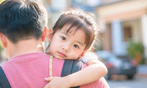 Đến tuổi xế chiều mới hiểu: Những đứa trẻ lớn lên trong gia đình 'bố yếu thế, mẹ quá mạnh' thường khó tránh khỏi 3 kết cục này