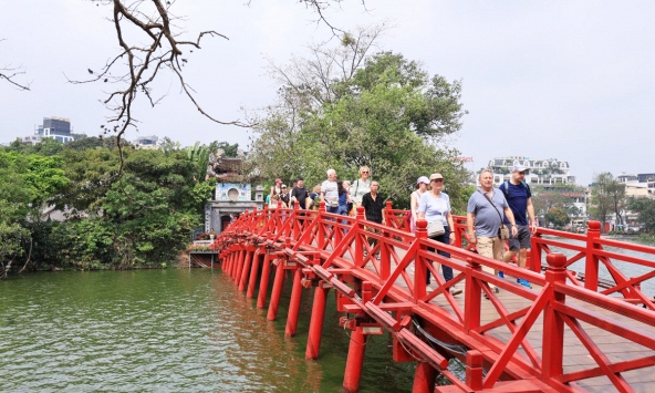 Quốc gia có lượng khách đến Việt Nam đông nhất 7 tháng đầu năm, vượt Hàn Quốc và Nga, gấp gần 6 lần Ấn Độ
