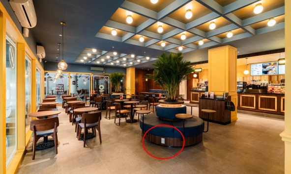 The Coffee House đổi không gian, khách lại tranh cãi chuyện ổ điện: Đang làm mới trải nghiệm hay “khó ngồi lâu”?