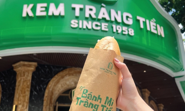 Kem Tràng Tiền đã quá quen rồi, giờ chúng ta có thêm Bánh mỳ Tràng Tiền