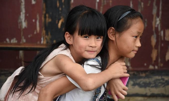 Dạy con: Đừng bao giờ giúp anh chị em 3 việc này, dù mối quan hệ có tốt đến đâu cũng không nên