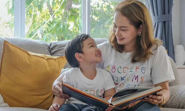 Những gia đình có con học hành xuất sắc lại lạc quan, người mẹ thường có chung một đặc điểm này, quá đúng!