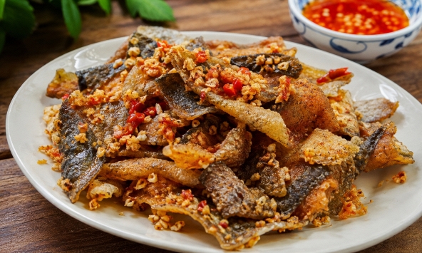 Đi chợ thấy người ta vứt bỏ phần này, tôi mang về làm món lạ miệng khiến cả nhà tranh nhau gắp